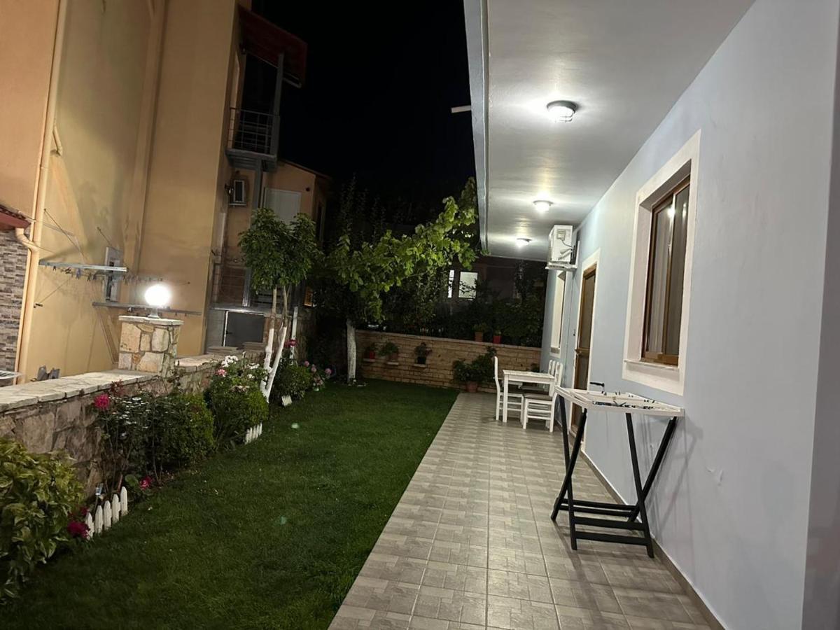 Mandi'S Apartment Ksamil Exterior photo